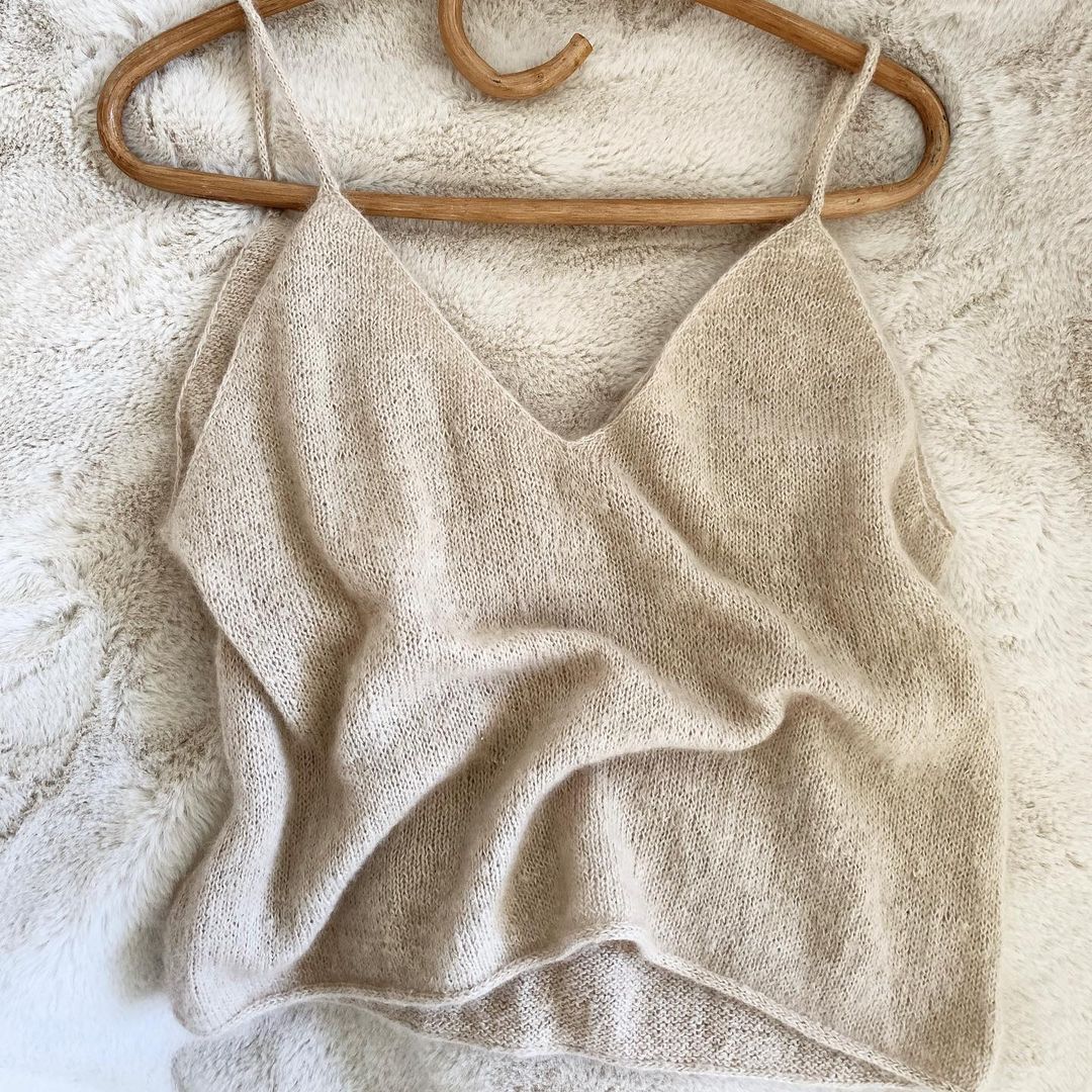 ALLURE CAMISOLE -knitting pattern- – Itaca Yarns